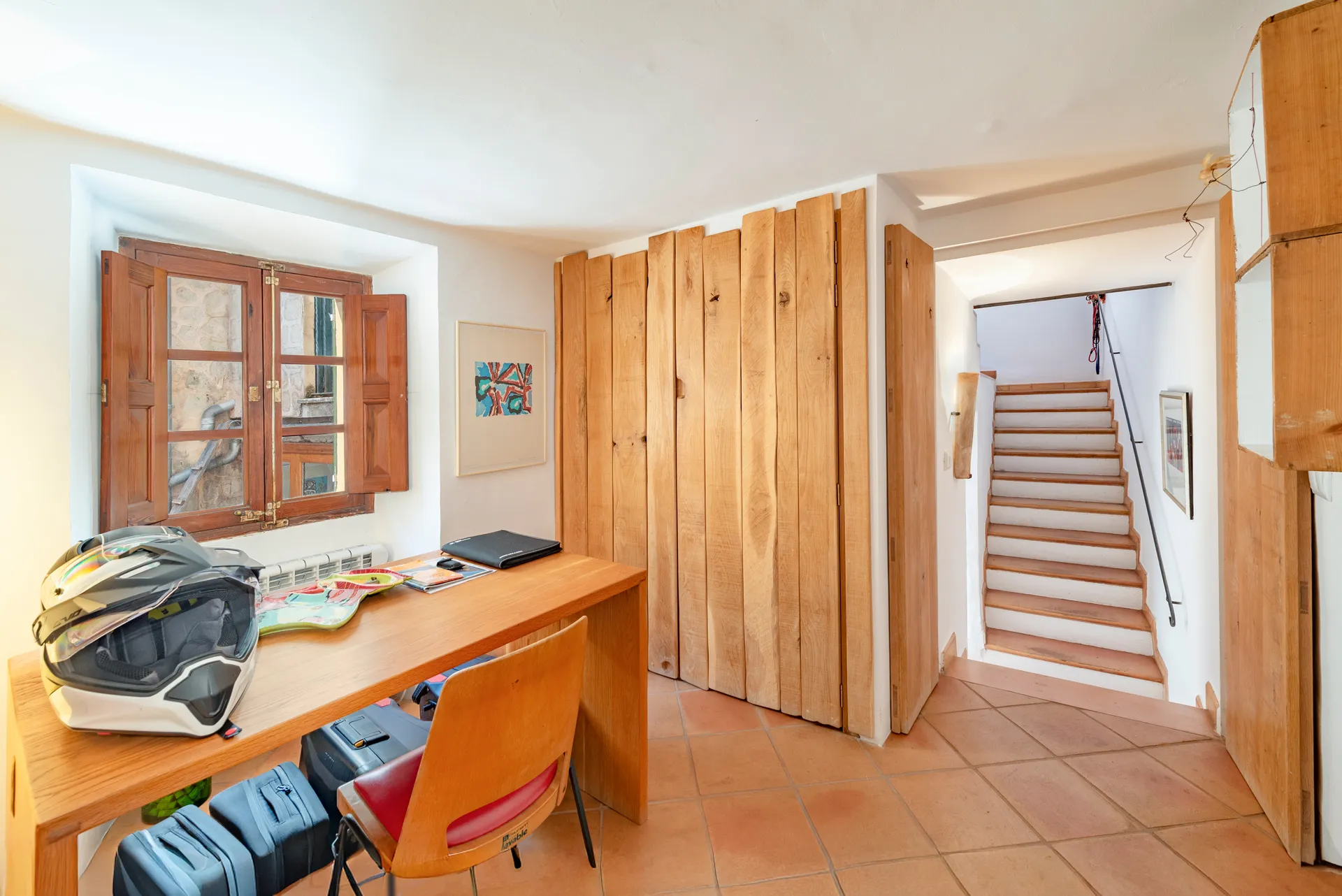 Una casa de poble atemporal a Fornalutx — Vistes a la muntanya, llum solar i encant autèntic-11