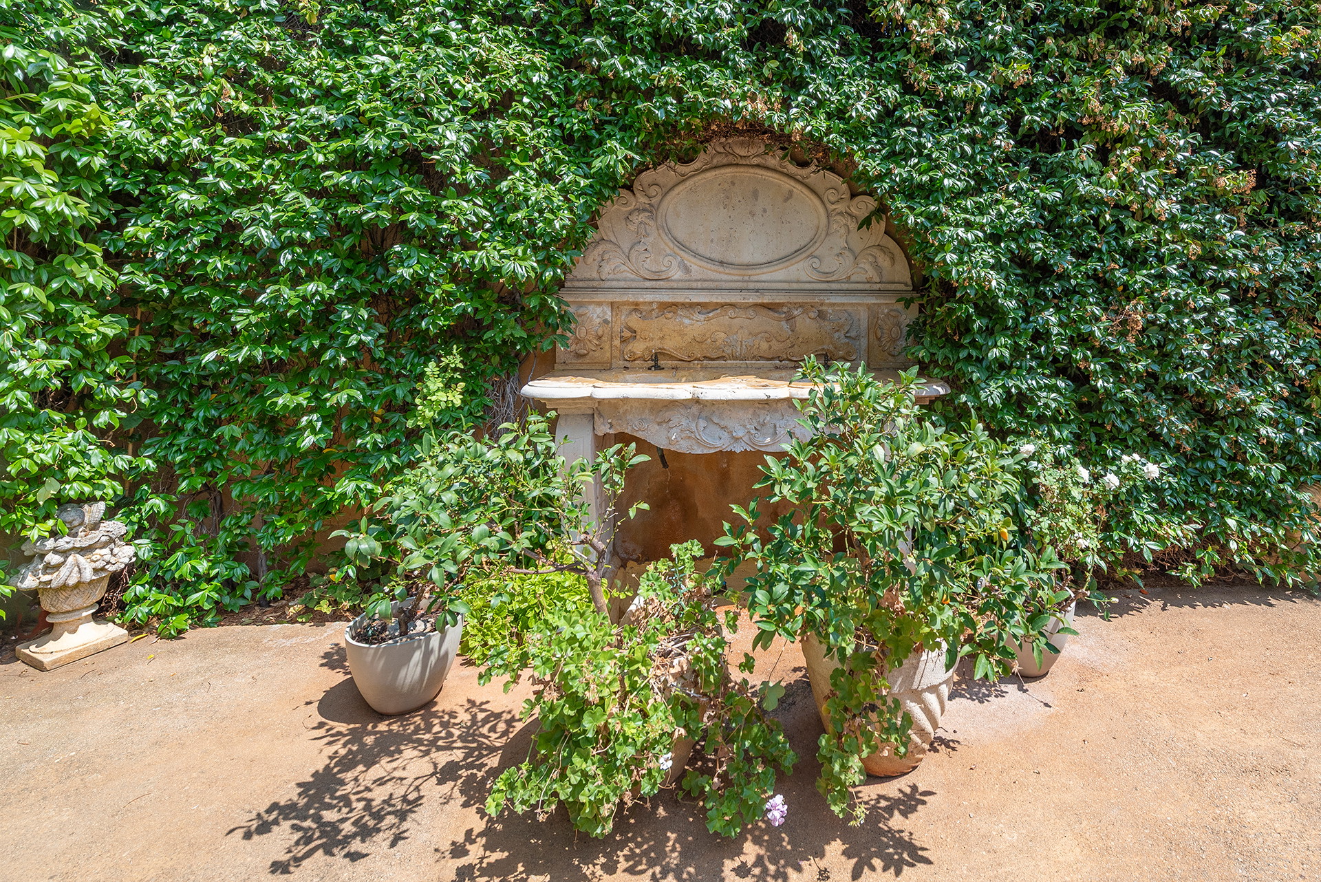 Timeless mediterranean living in George Sand, Valldemossa-25