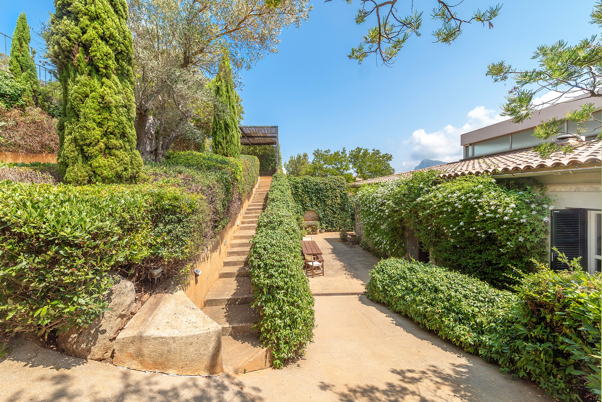 Timeless mediterranean living in George Sand, Valldemossa-27