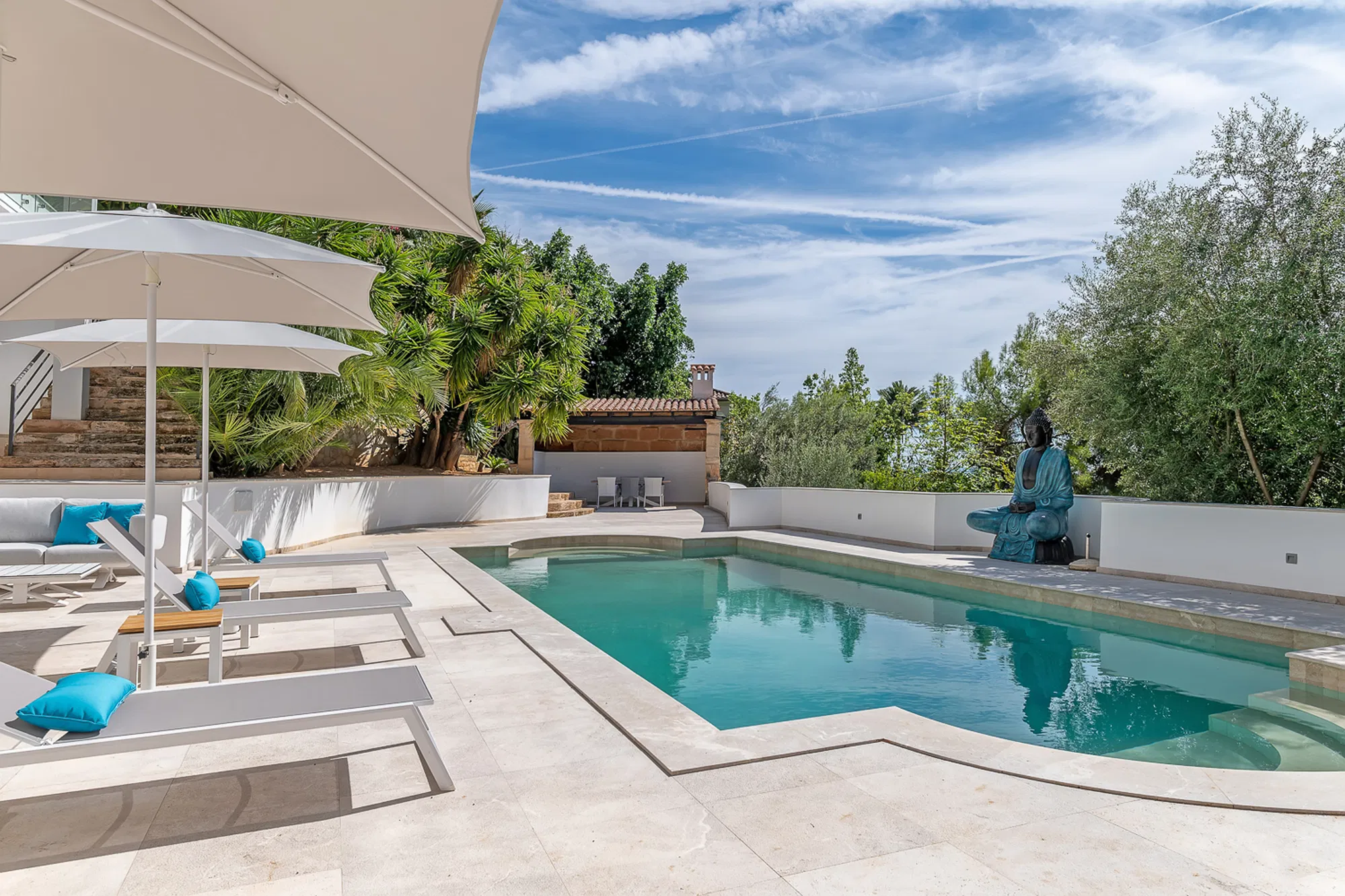 Tastefully renovated villa in Son Vida-22