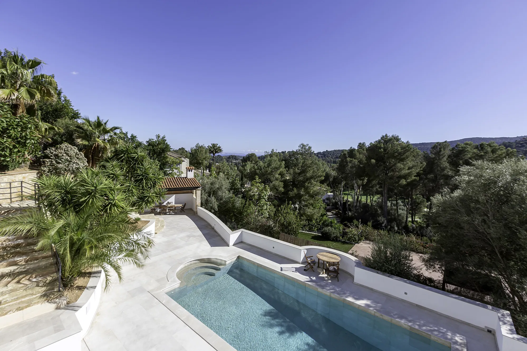Tastefully renovated villa in Son Vida-1