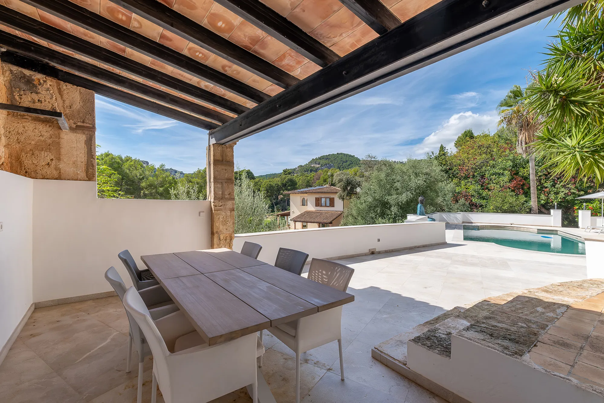 Tastefully renovated villa in Son Vida-21