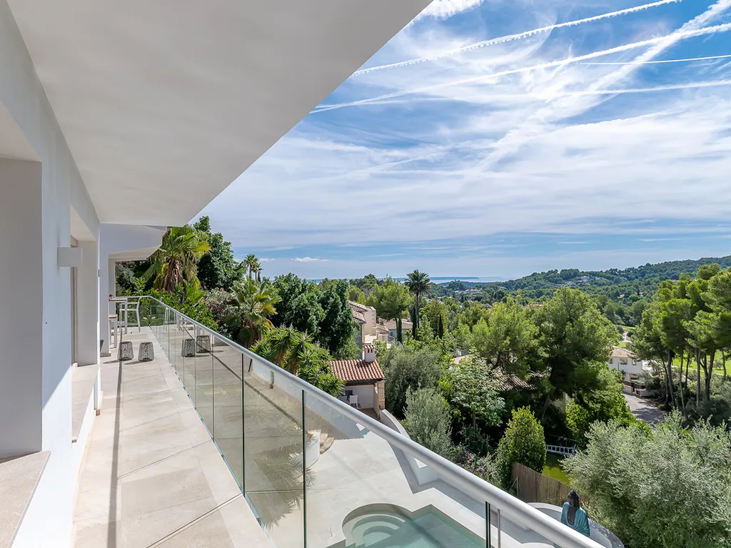 Moderna villa mediterranea con splendida vista-3