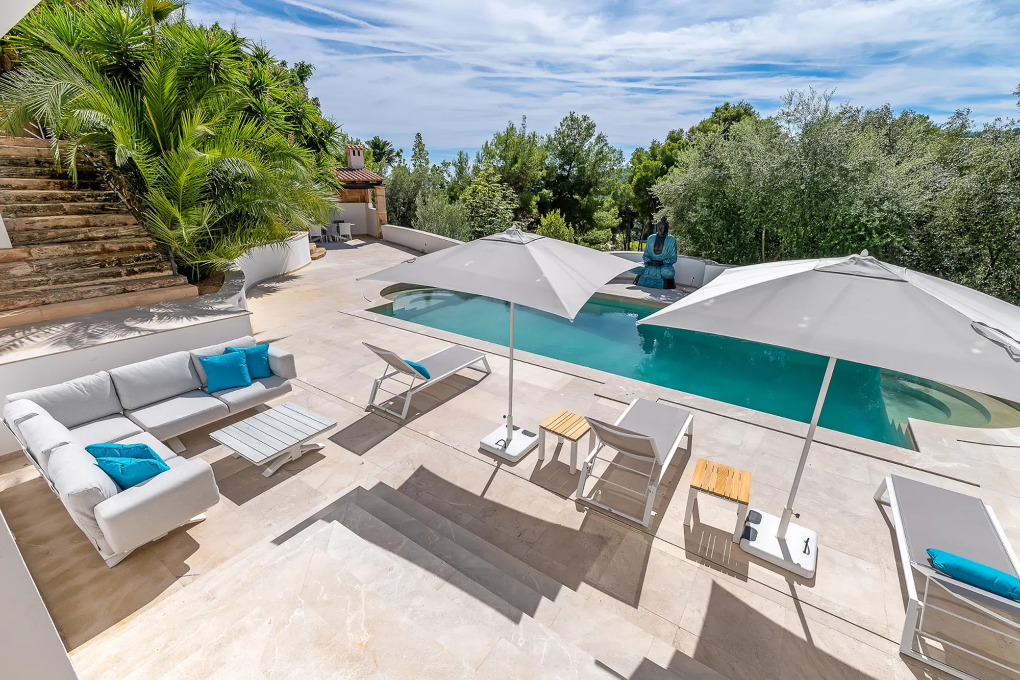 Tastefully renovated villa in Son Vida-5