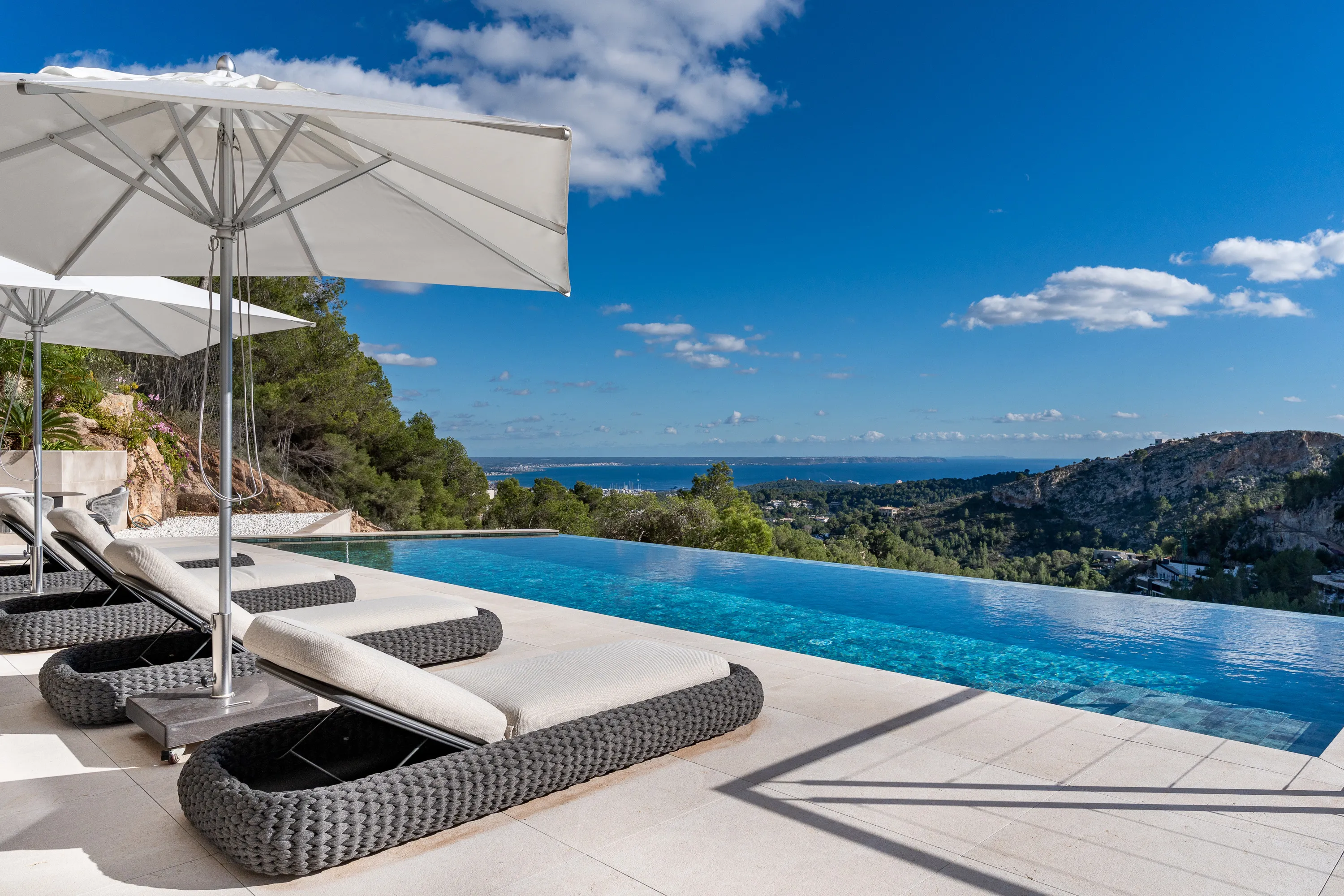 New build villa with spectacular sea views in Son Vida-2