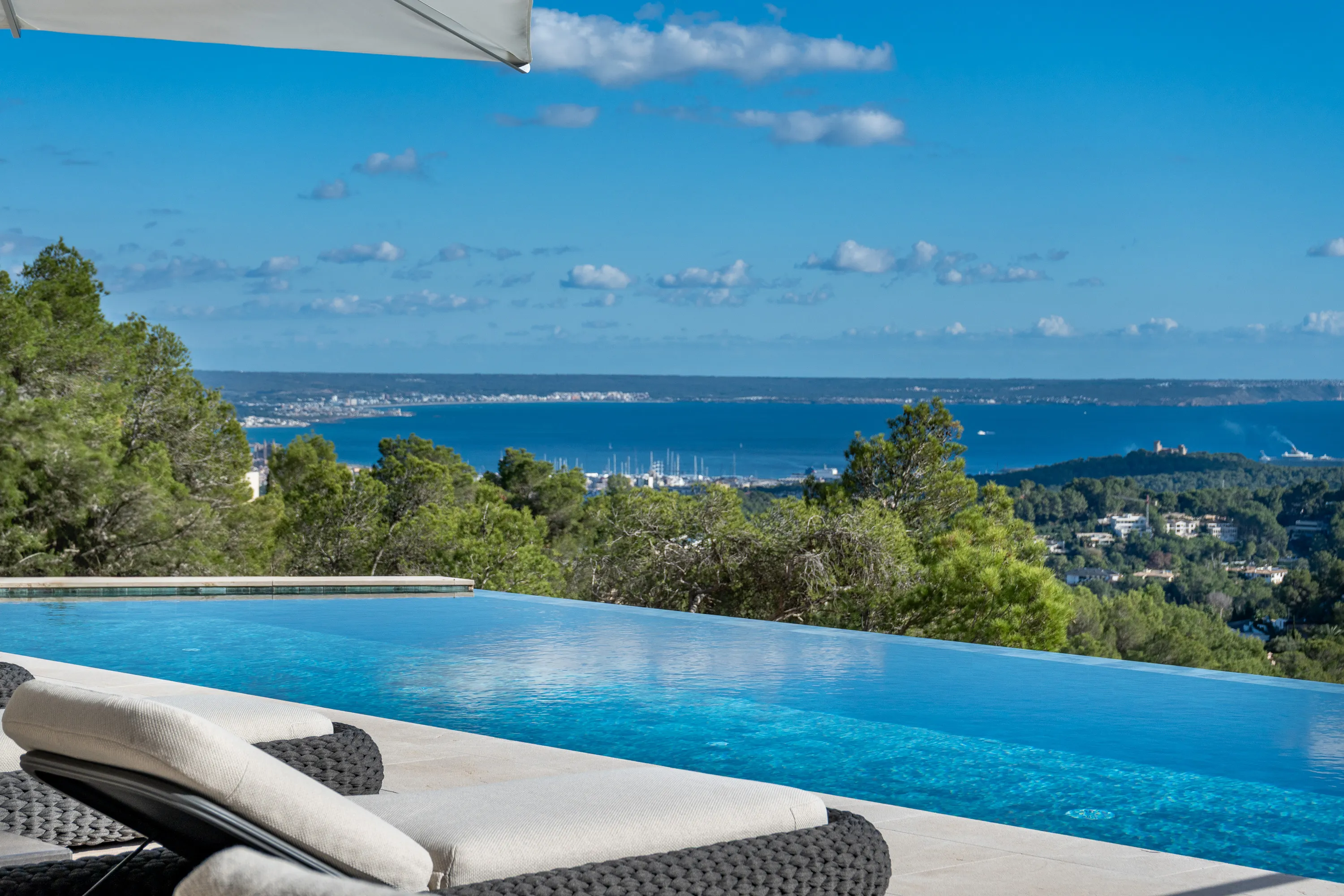 New build villa with spectacular sea views in Son Vida-1