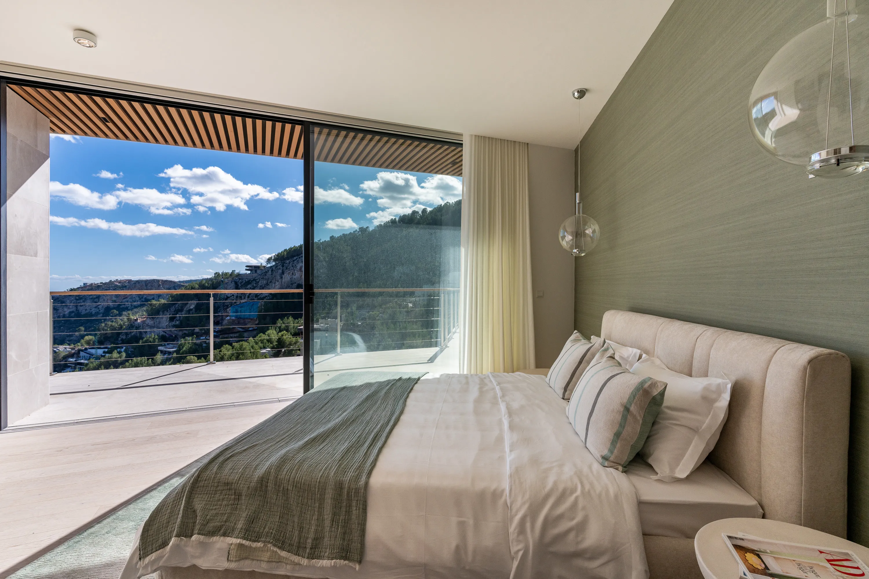 New build villa with spectacular sea views in Son Vida-14