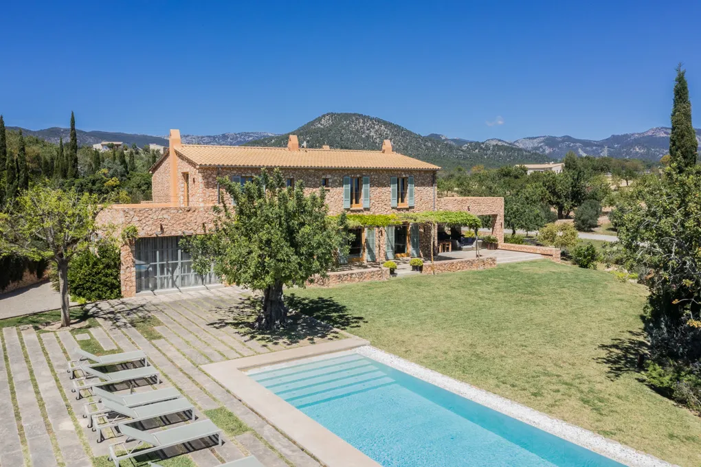 State of the art - Natural stone country house with vineyard-26