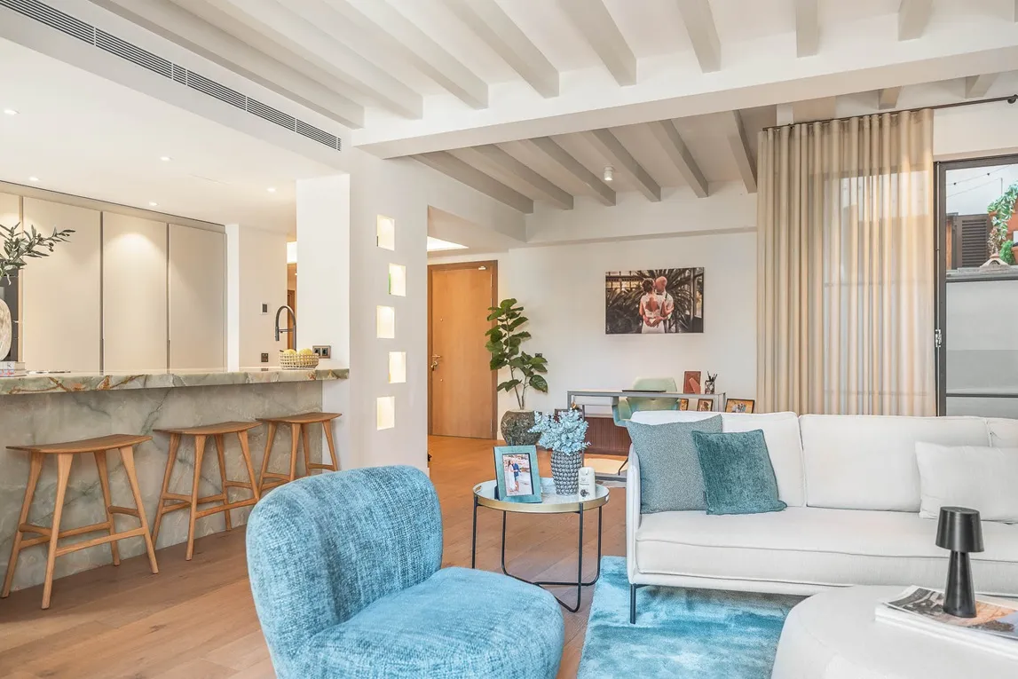 High-quality apartment with stylish flair, elevator, and parking space-2