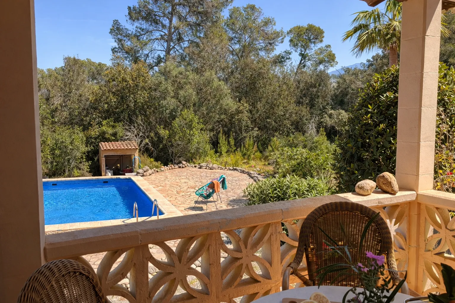 Финка с бассейном и великолепными видами-13