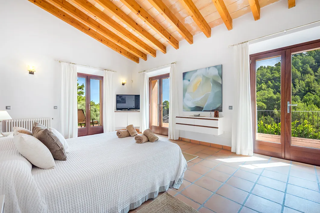 Charming Villa with sea views and rental license-8