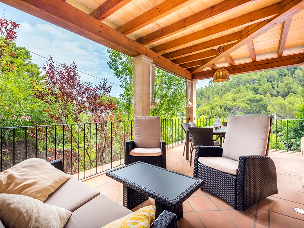 Charming Villa with sea views and rental license-14