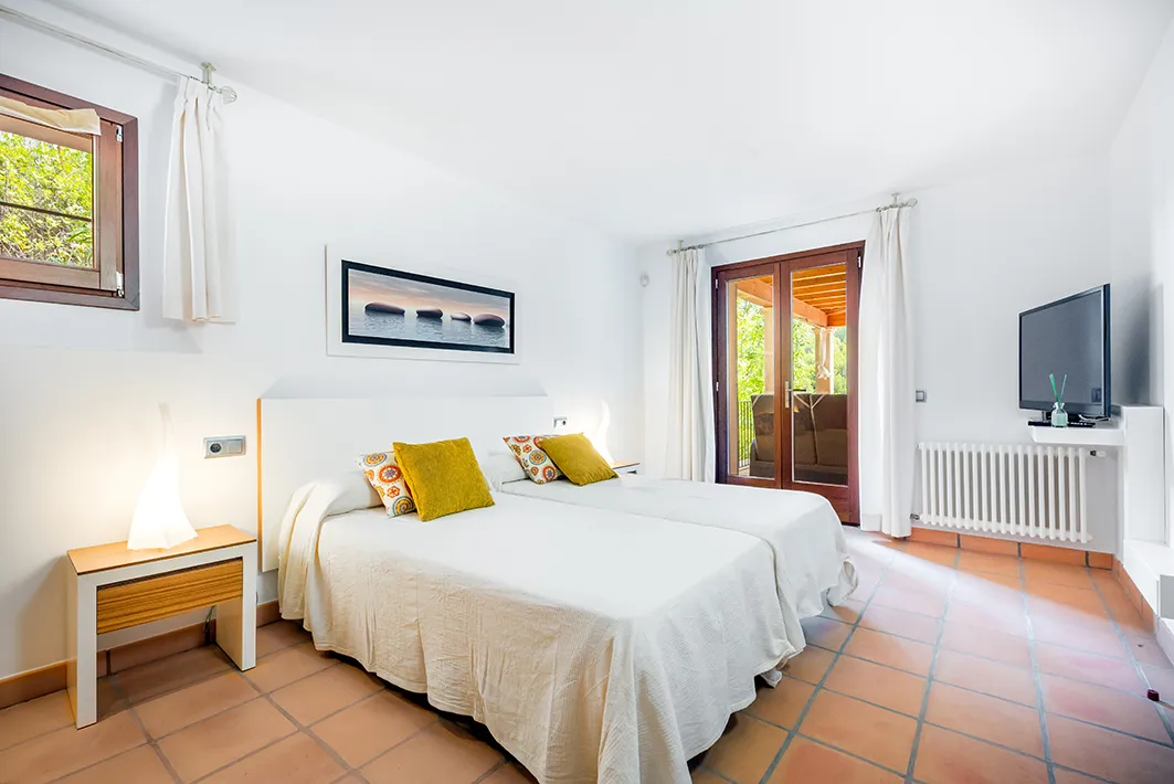 Charming Villa with sea views and rental license-12