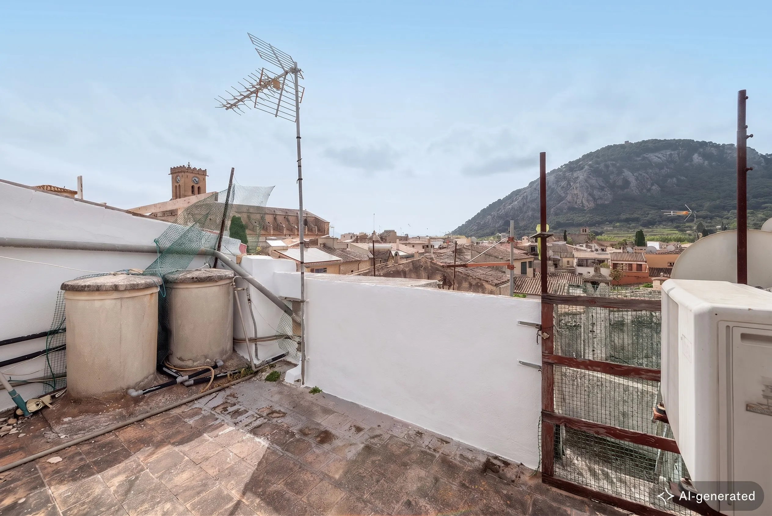 Mallorcansk byhus med enestående potentiale i hjertet af Pollença-6