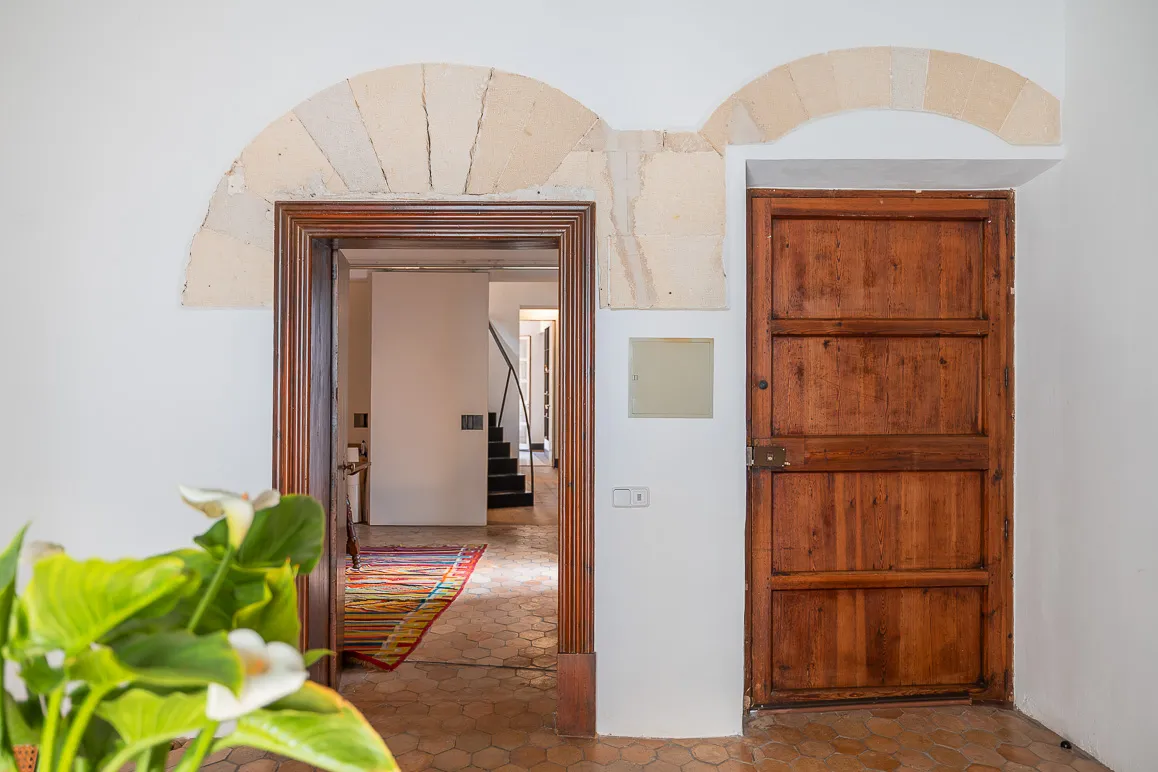 Unik juvel i den gamle bydel med have og pool i et roligt område-16