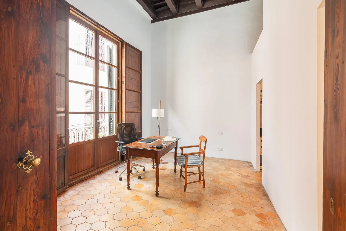 Unik juvel i den gamle bydel med have og pool i et roligt område-18