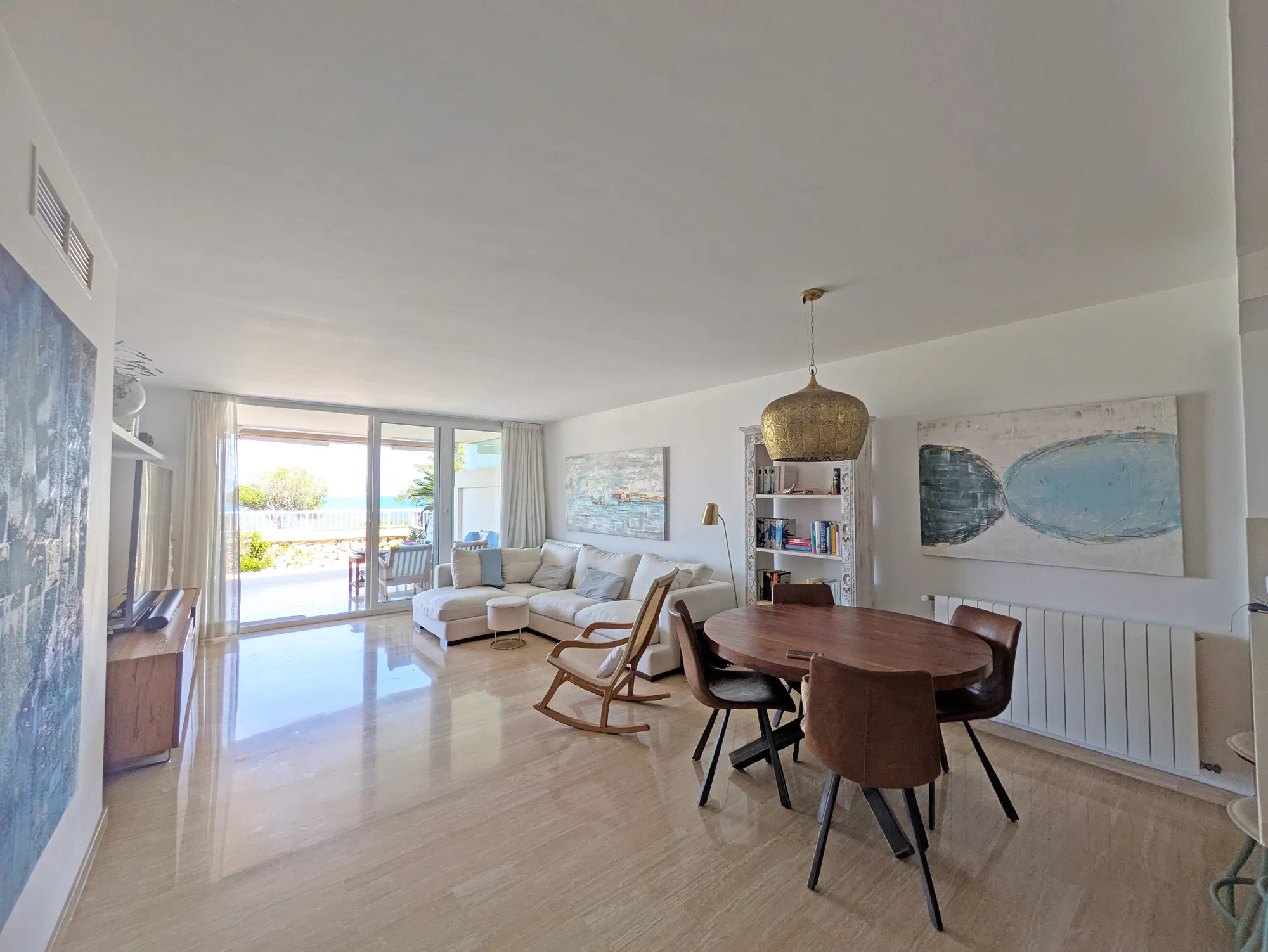 Beautiful ground-floor with direct access to the coast-6
