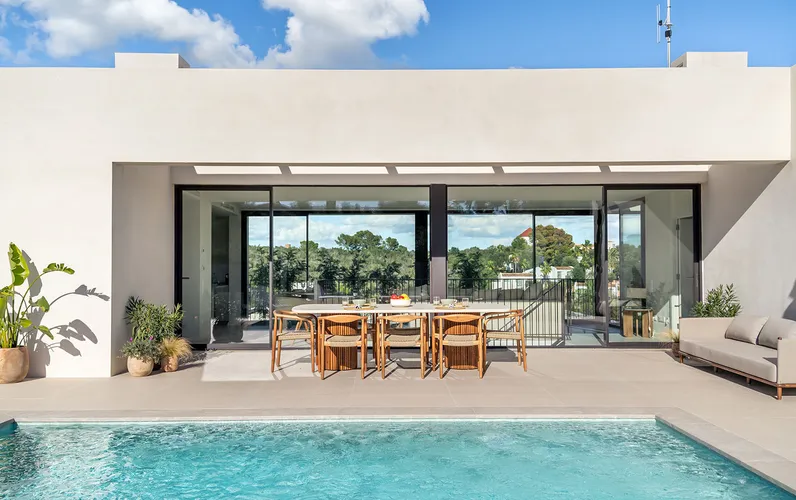 Eigentijdse villa's op loopafstand van het strand