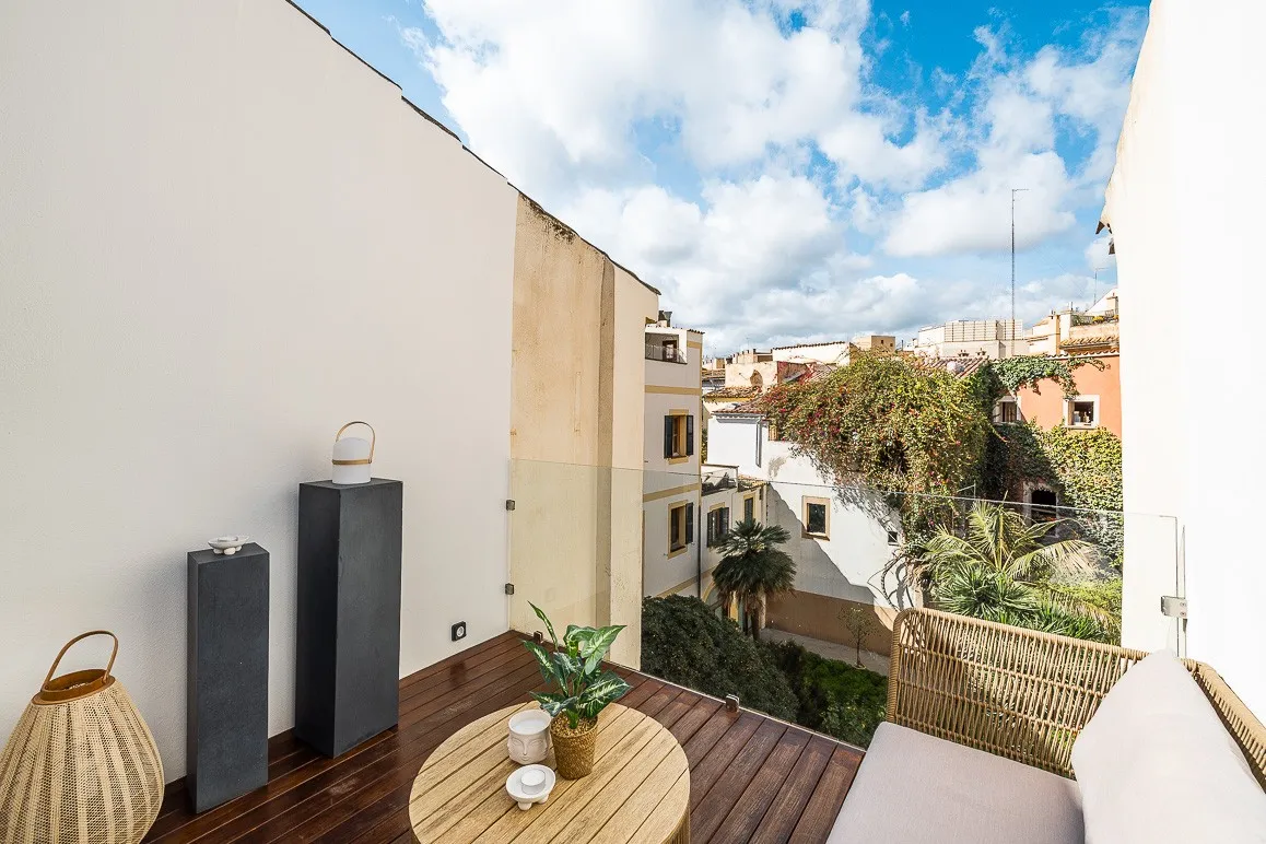 Appartement moderne et rénové avec terrasse calme et ascenseur-11