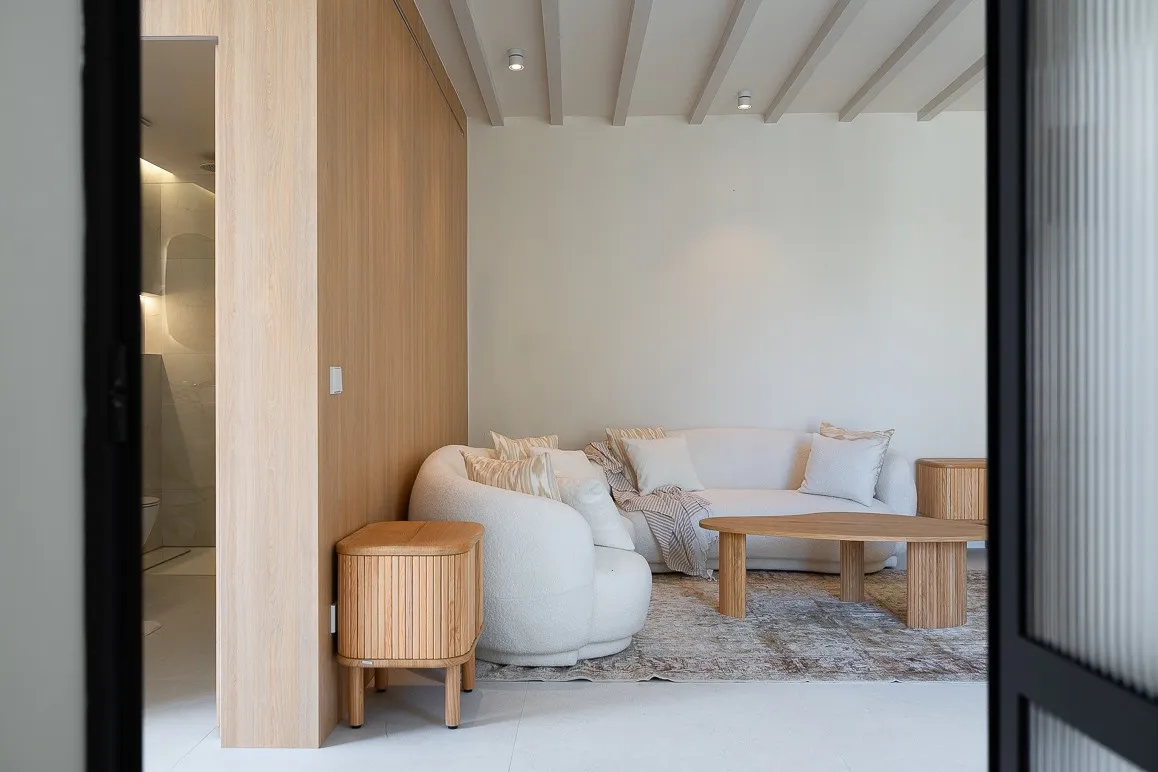 Appartement moderne et rénové avec terrasse calme et ascenseur-4