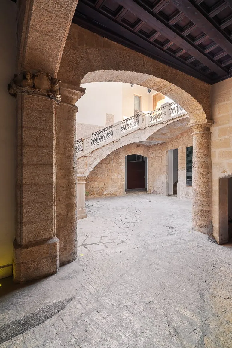 Appartement moderne et rénové avec terrasse calme et ascenseur-14