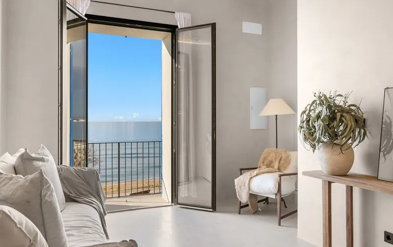 Exclusief appartement in de eerste zeelijn