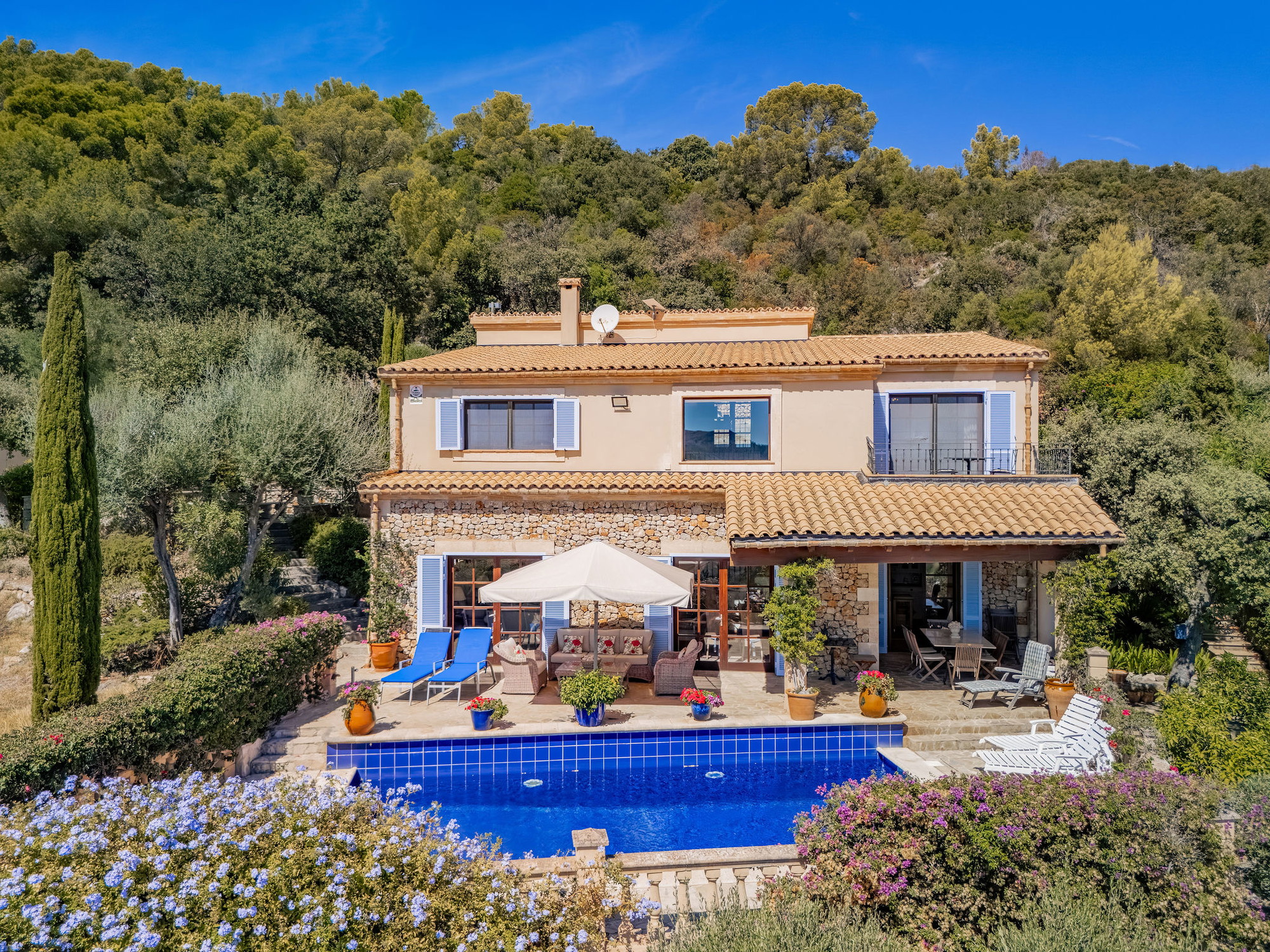 Vila exclusiva amb vistes panoràmiques al camp de golf de Pollença i a la badia de Pollença