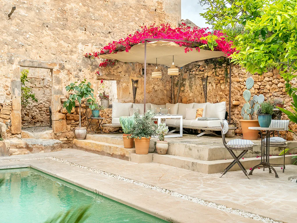 Encantadora casa de pueblo en el corazón de Ses Salines con un jardín idílico-2
