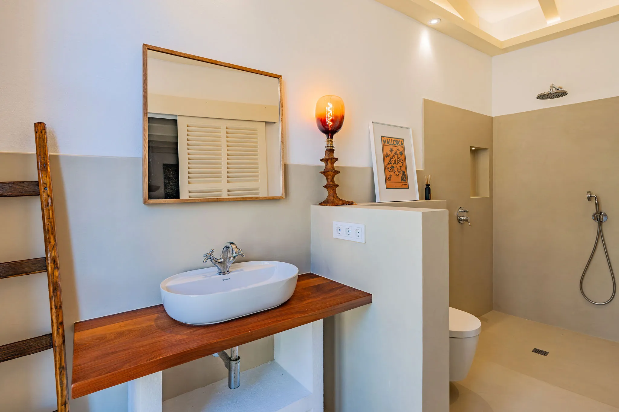 Encantadora casa de pueblo en el corazón de Ses Salines con un jardín idílico-10