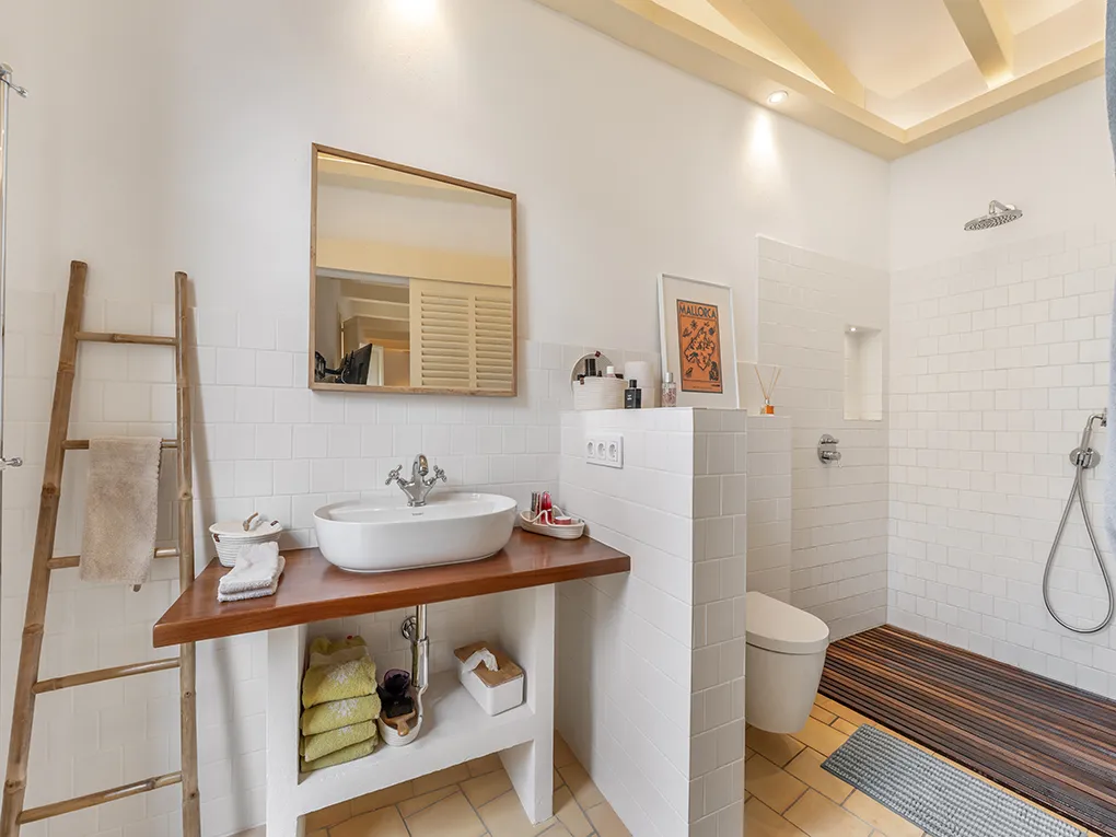 Charming village house in the heart of Ses Salines with an idyllic garden-10