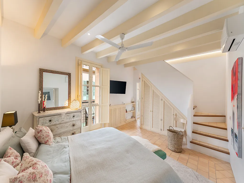 Charming village house in the heart of Ses Salines with an idyllic garden-8