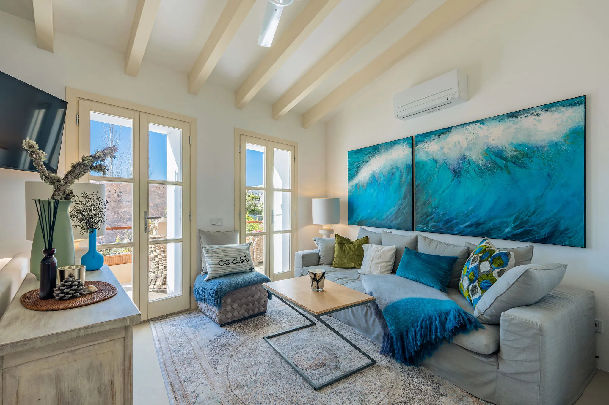 Encantadora casa de pueblo en el corazón de Ses Salines con un jardín idílico-6