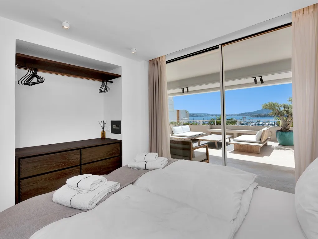 Lluciós apartament en una ubicació privilegiada en el port de Portals-13