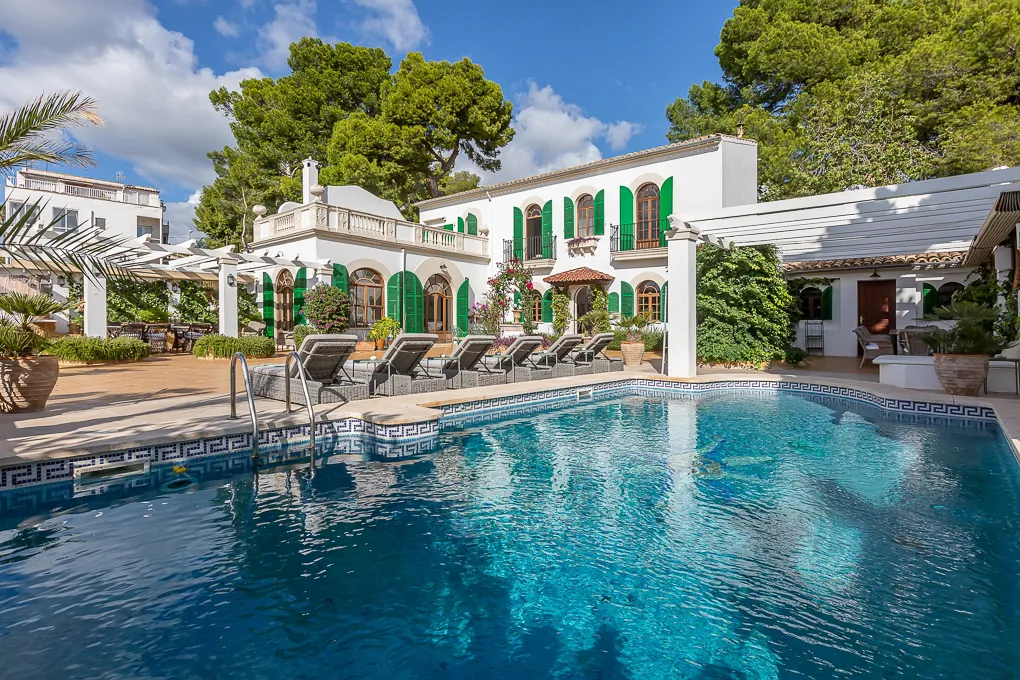 Renovated classic villa-7