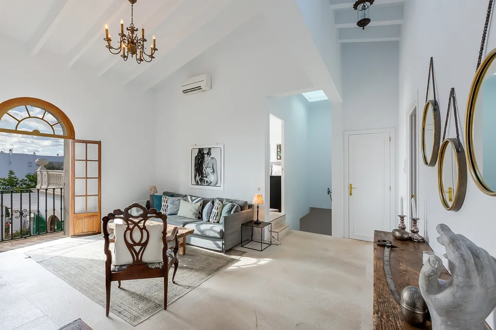 Renovated classic villa-11