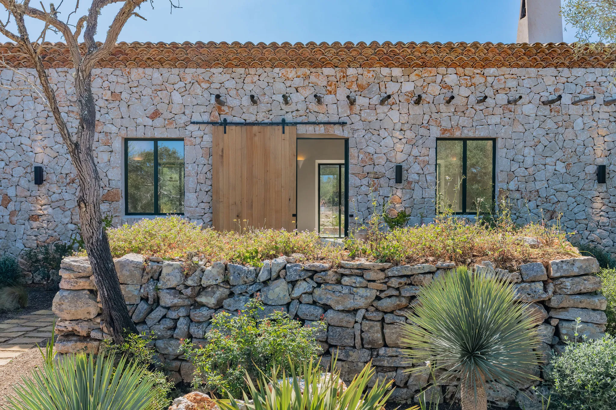 Moderna finca di nuova costruzione alla periferia di Santanyi-19