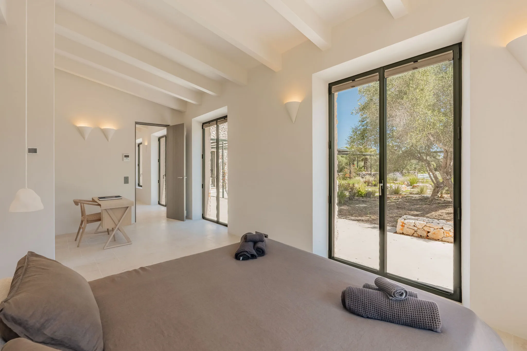 Moderna finca di nuova costruzione alla periferia di Santanyi-10