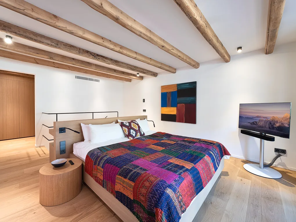 Timeless elegance – a refuge for the essentials-16