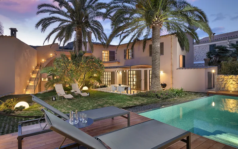 Finca completament renovada a Andratx