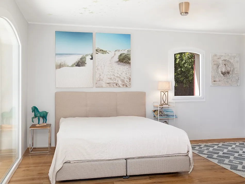 Frontline villa with panoramic green and sea views-7