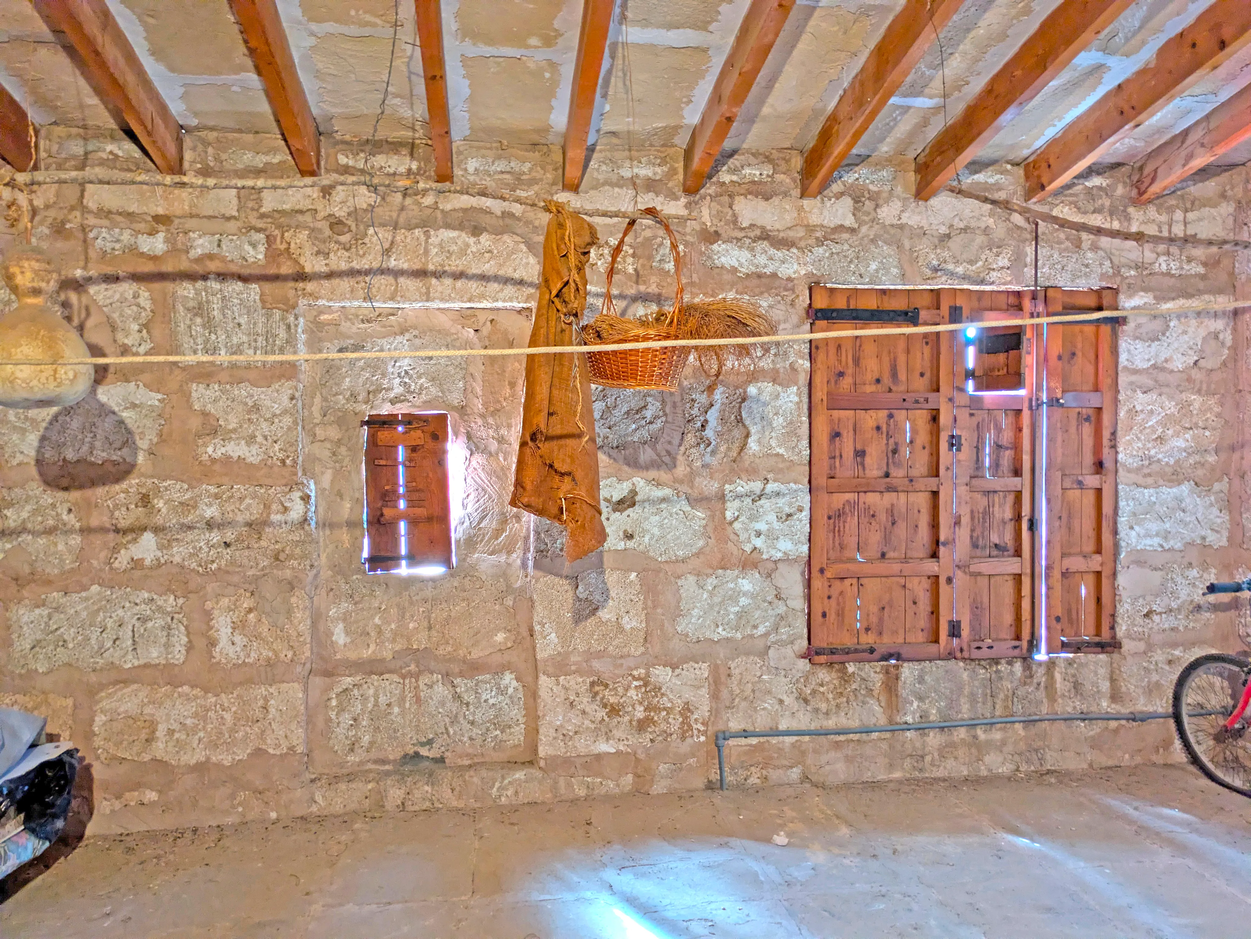 Casa de pueblo para reformar con patio-16