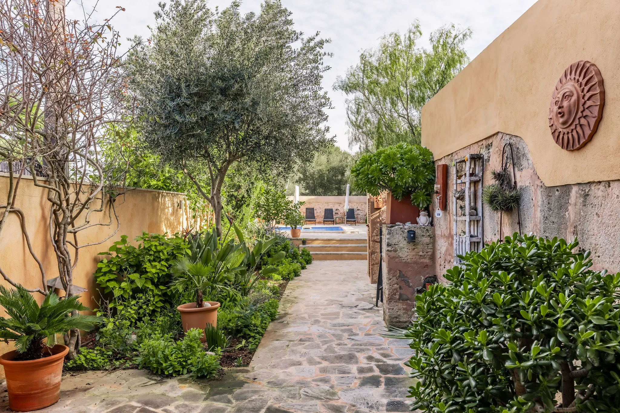 Casa de poble reformada amb piscina en ubicació cèntrica de Santanyí-11