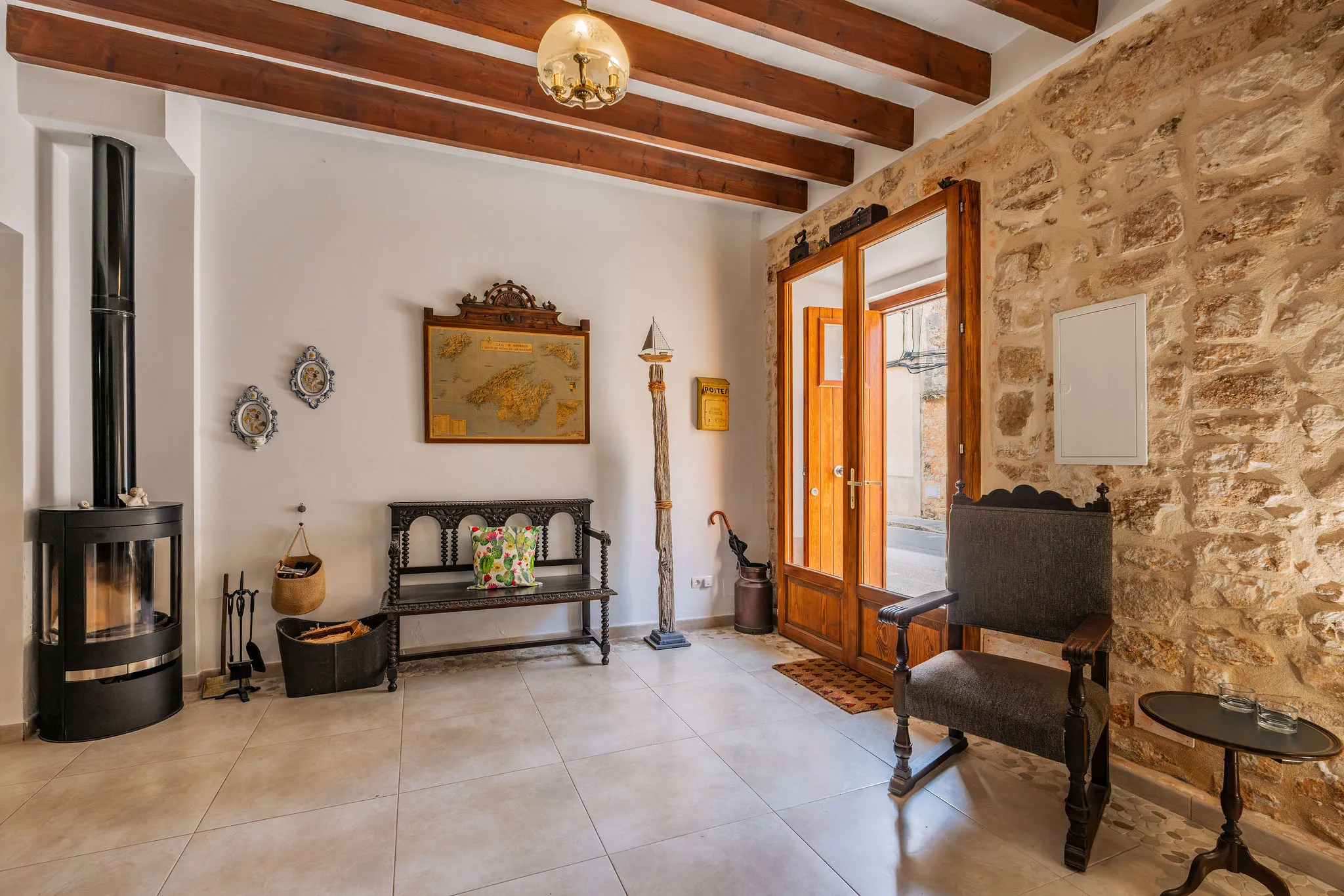 Casa de poble reformada amb piscina en ubicació cèntrica de Santanyí-5