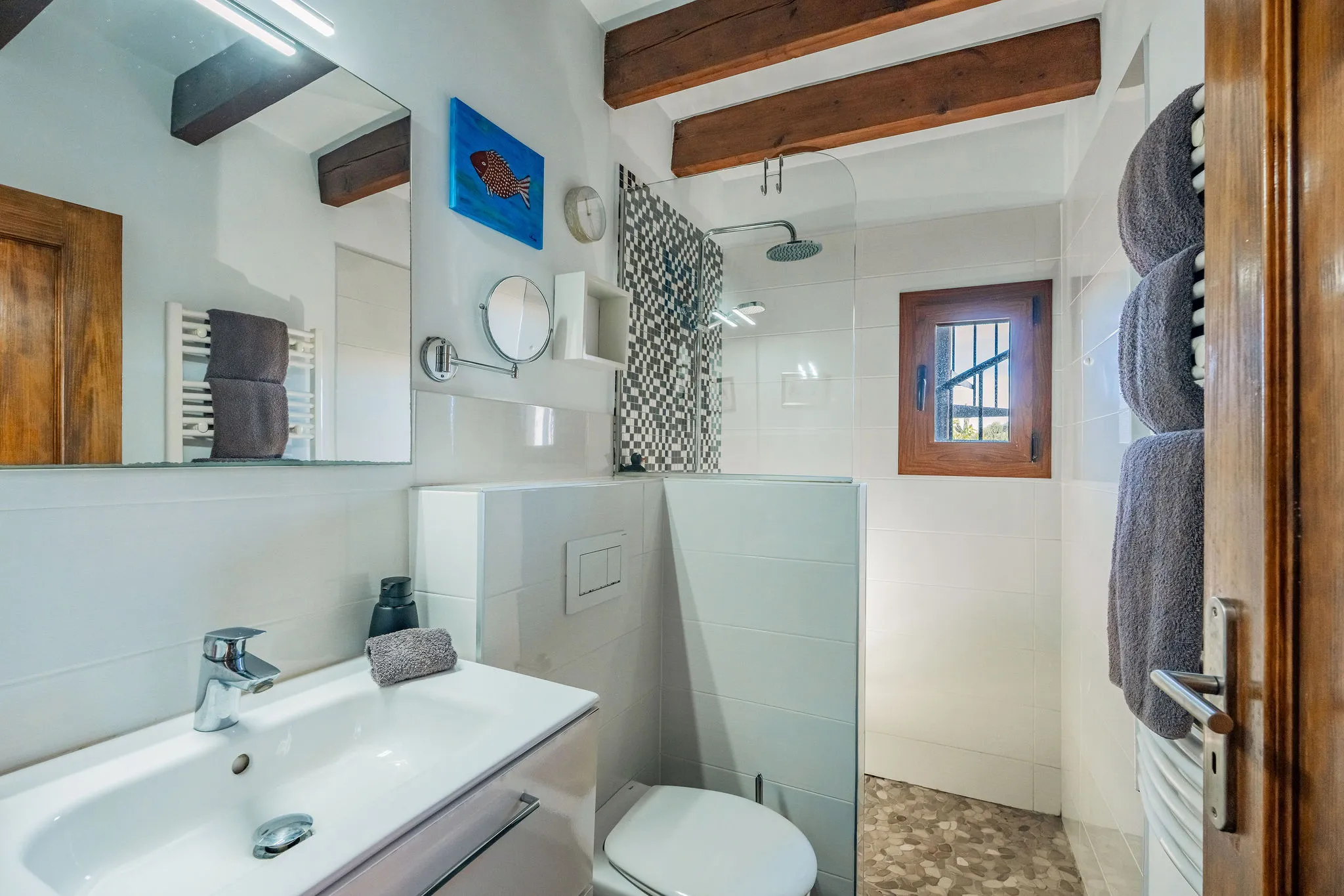 Casa de poble reformada amb piscina en ubicació cèntrica de Santanyí-9