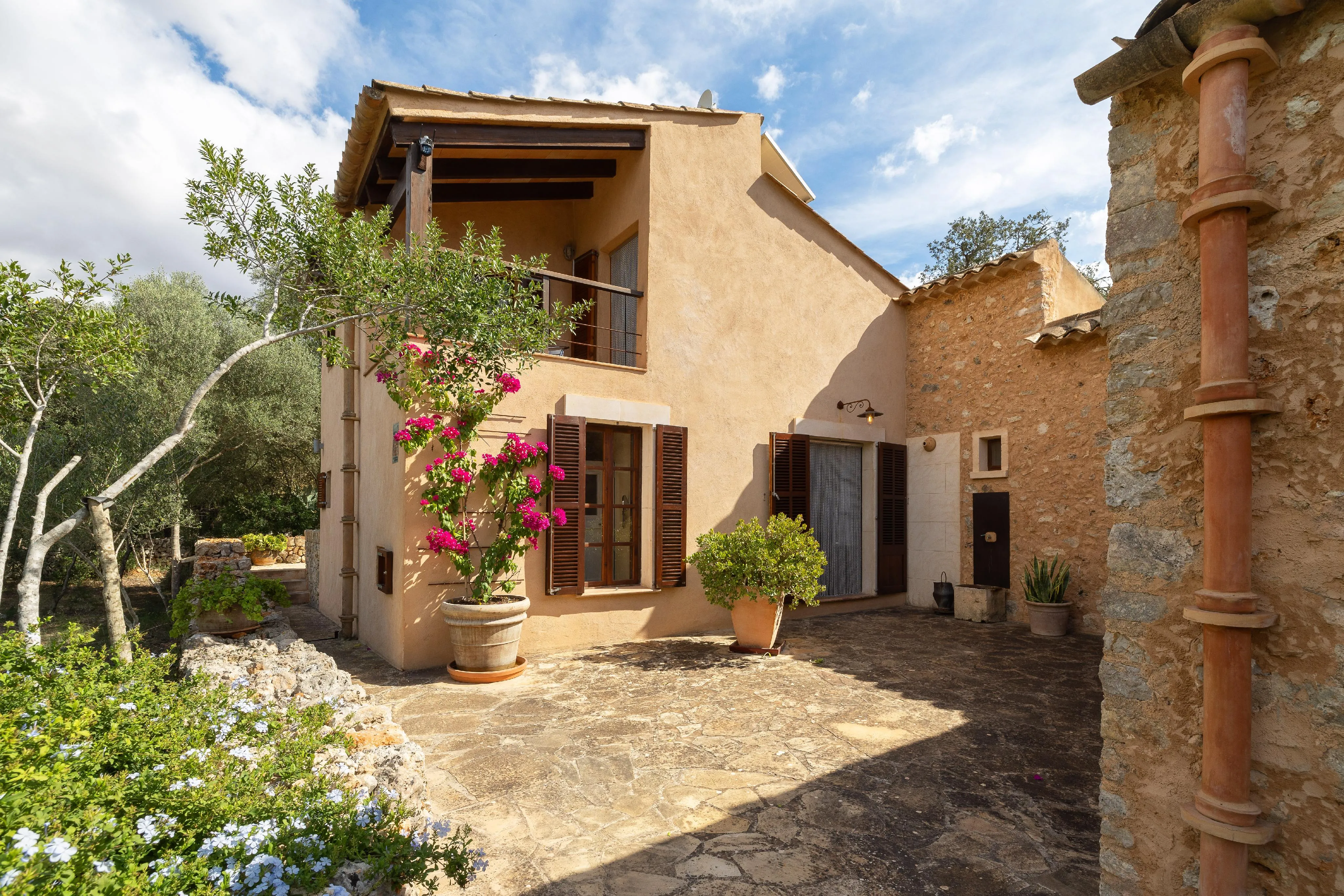 Charmante finca en pierres naturelles au caractère authentique à Costitx-4