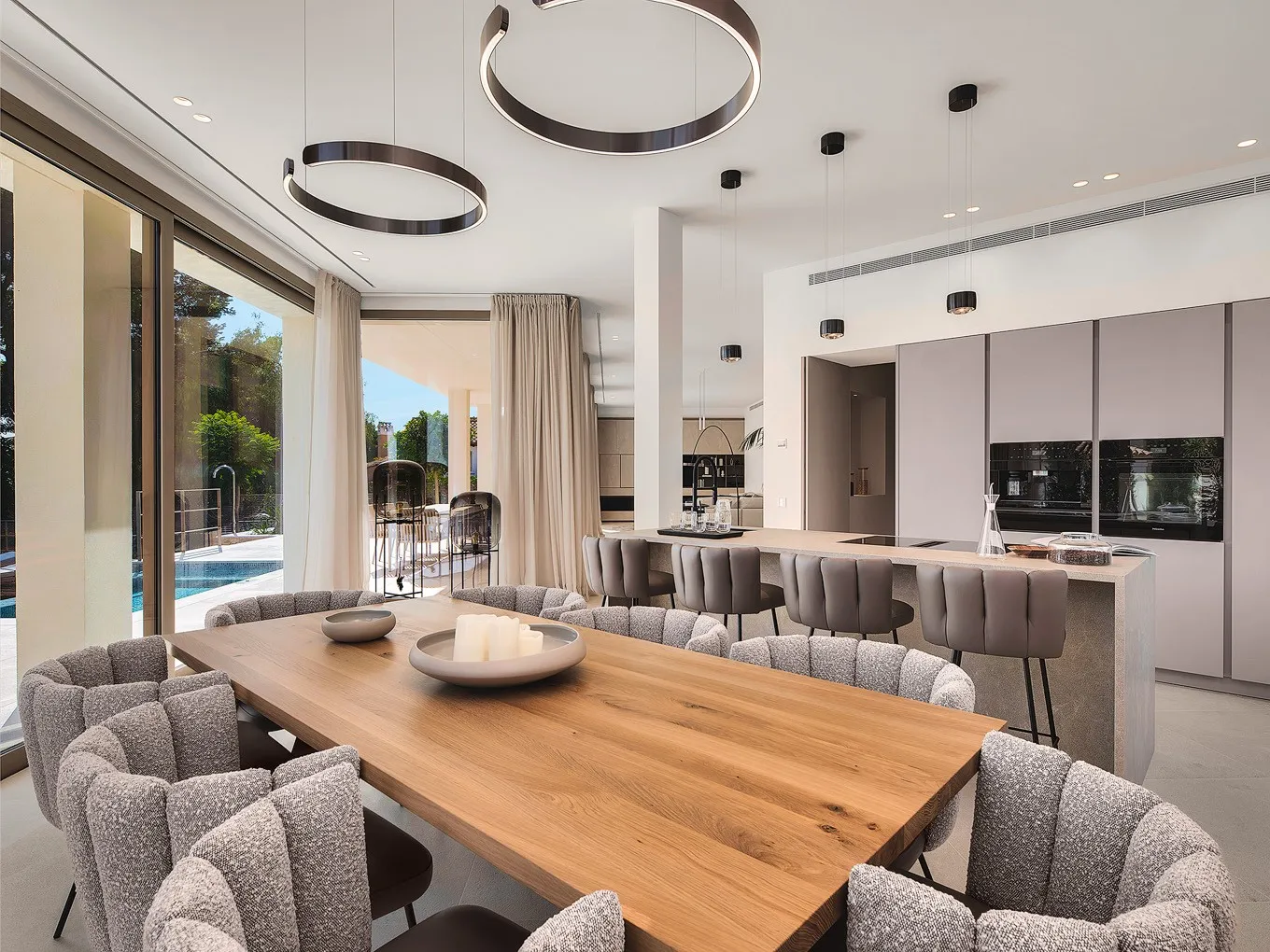 Villa con vistas al mar en exclusiva zona residencial-7