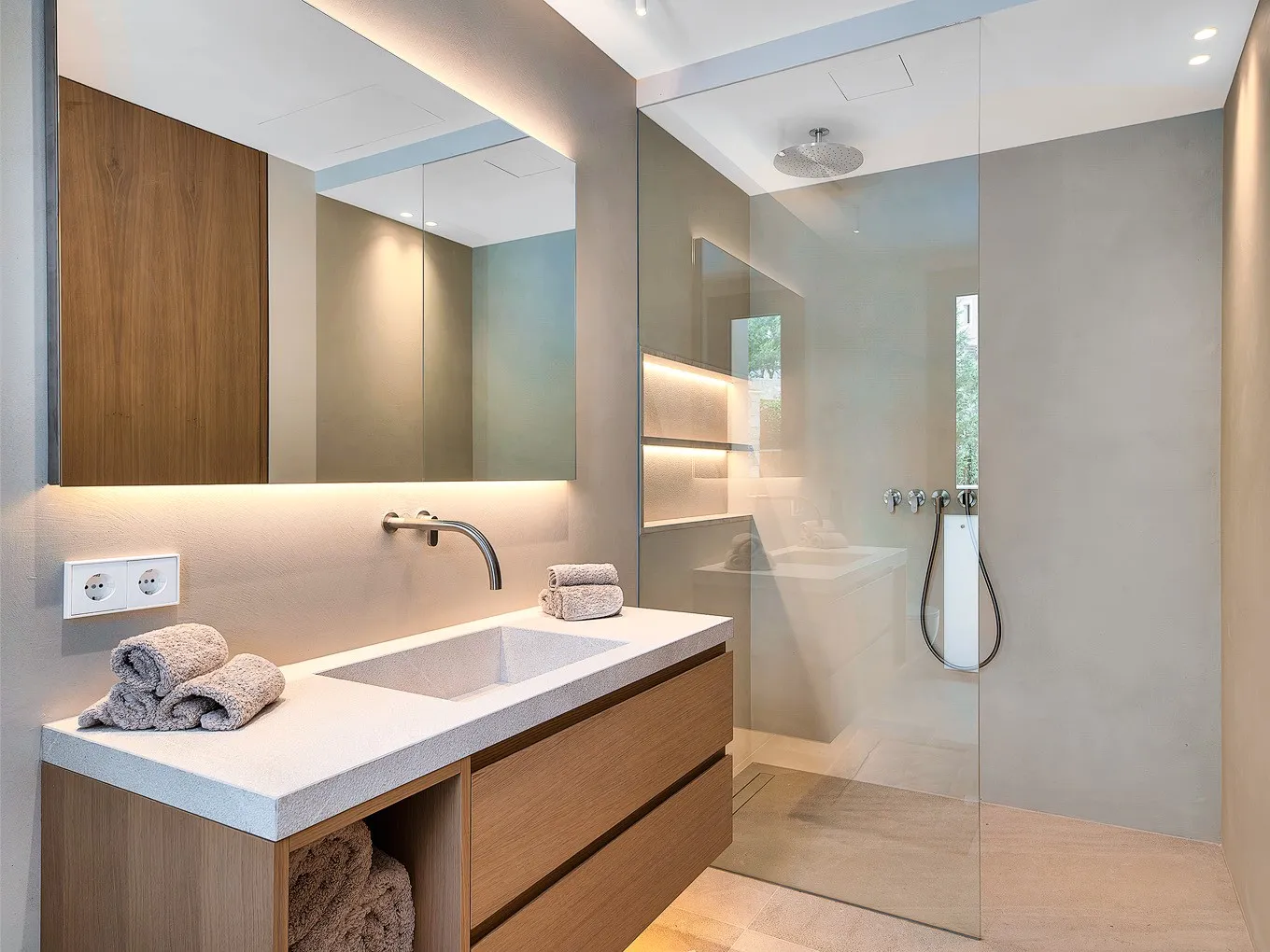 Villa con vistas al mar en exclusiva zona residencial-11