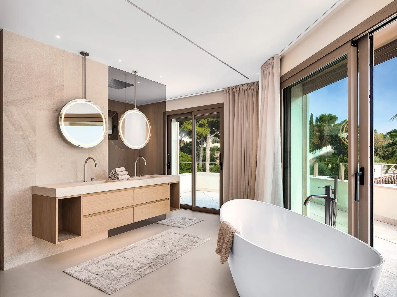 Villa con vistas al mar en exclusiva zona residencial-13