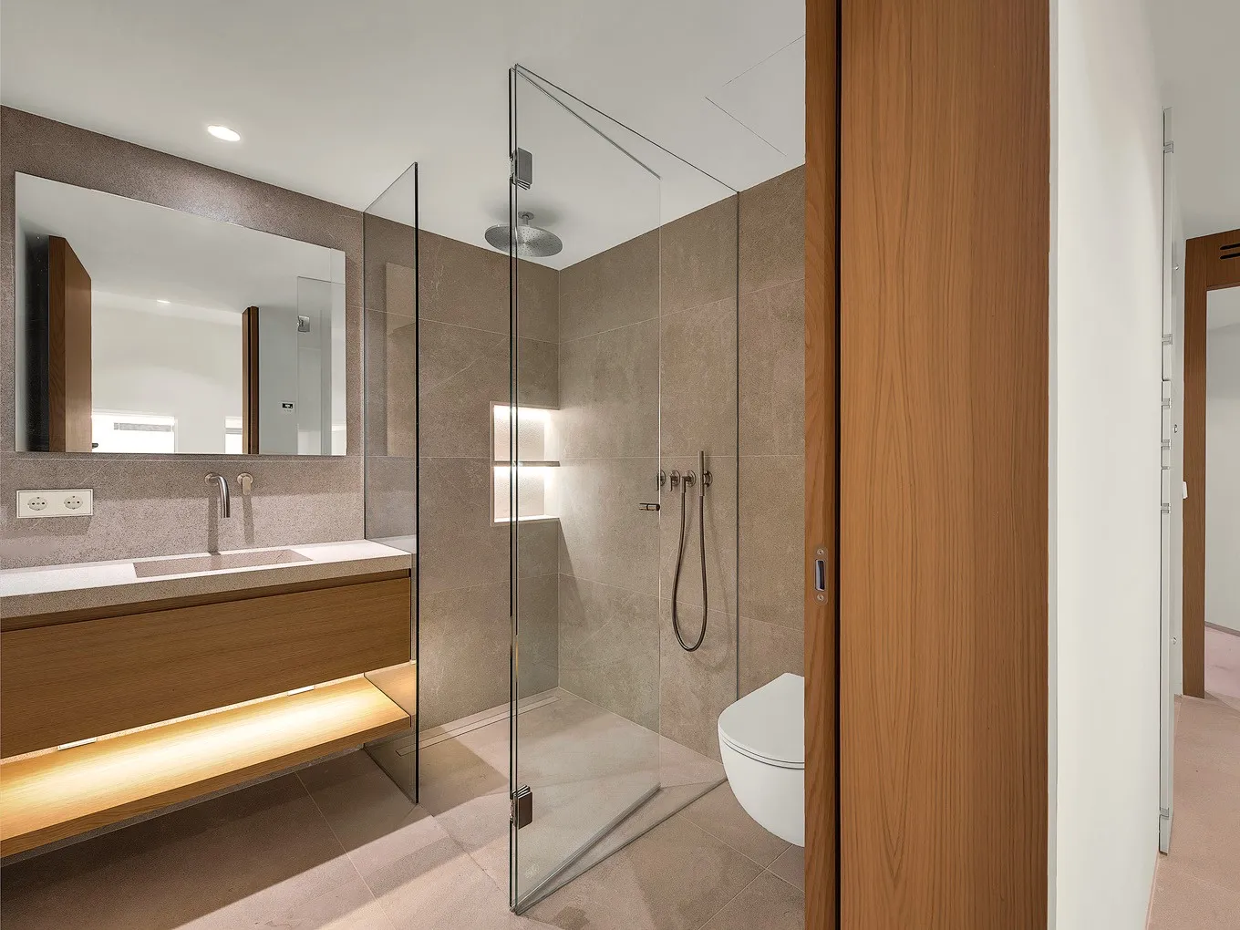 Villa con vistas al mar en exclusiva zona residencial-19