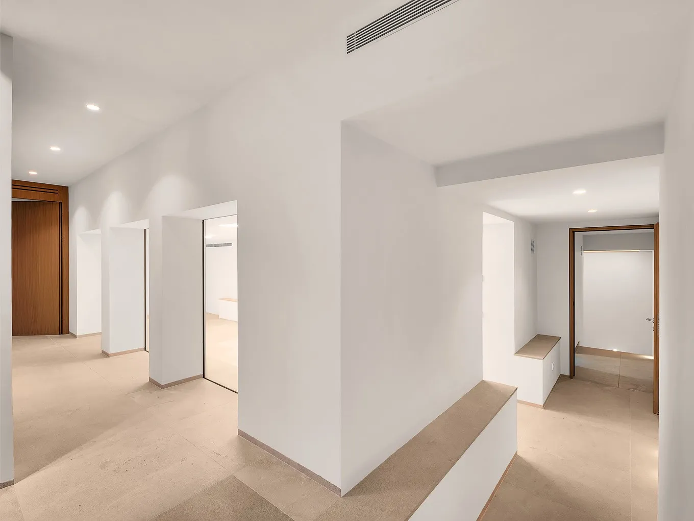 Villa con vistas al mar en exclusiva zona residencial-17